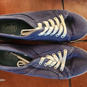 Women's shoes